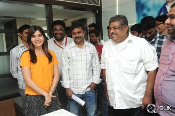 Samantha at Attarintiki Daredi 50 days Charity Pressmeet